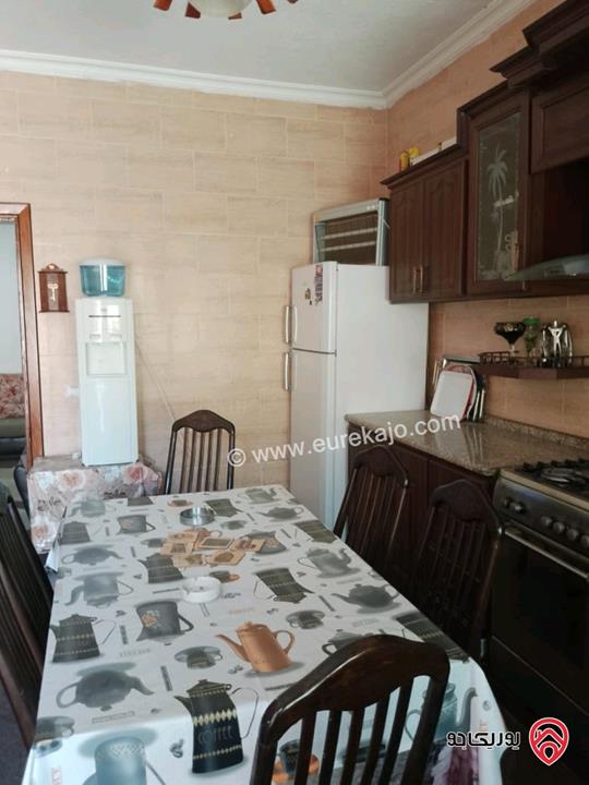 شقة ارضية مساحة 150م داخلي و 60م خارجي للبيع مفروش في عمان - صويلح