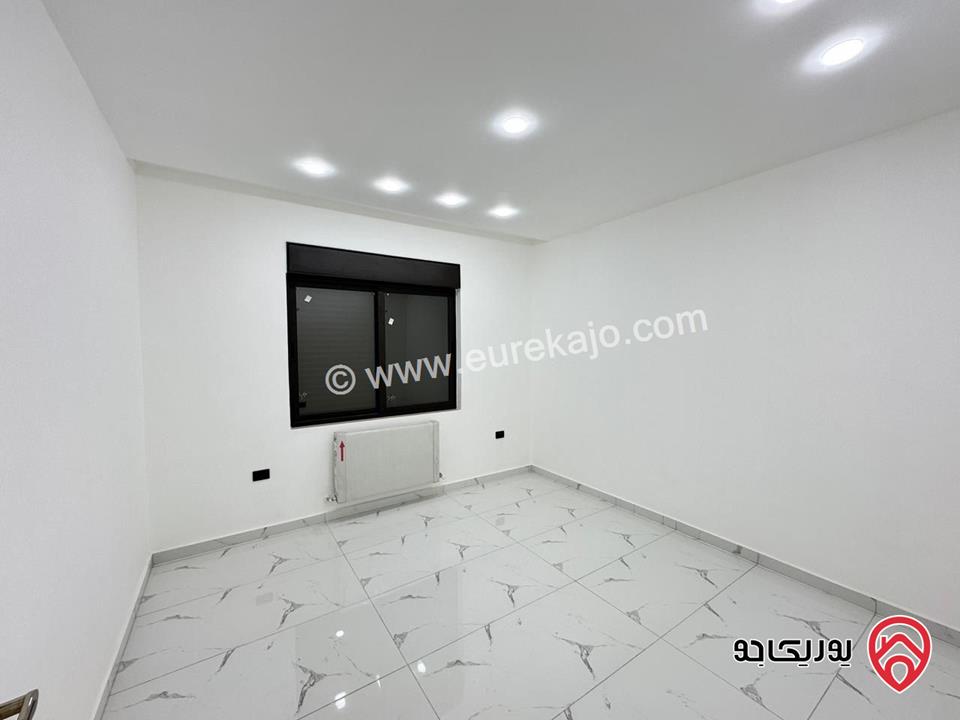 اخر شقتين طابق أرضي مساحة 160م وطابق ثالث دوبلكس مساحة 212م للبيع في عمان - البنيات