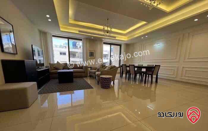 شقة فخمة مساحة 220م طابق أول للايجار مفروشة في عمان - الدوار الرابع 