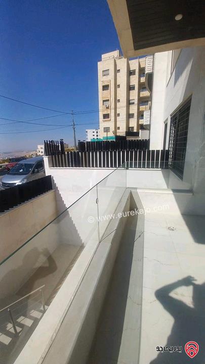 فيلا مساحة 600م على أرض 1 دونم و 112م للبيع في عمان - ام السوس 