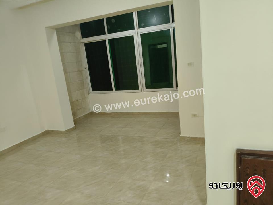 شقة فارغة مساحة 115م طابق اول للايجار في عمان - جبل الحسين 