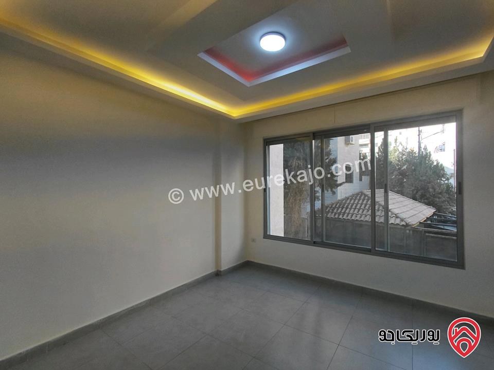 شقة فارغة طابق أرضي مساحة 140م للايجار في عمان - دير غبار 