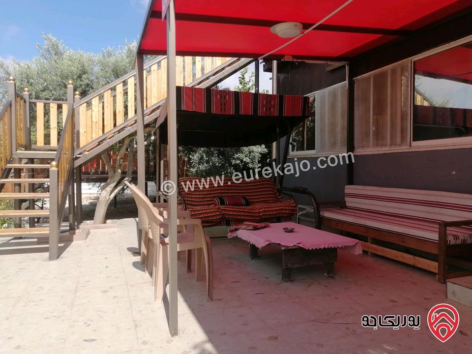 مزرعة ومنتجع مساحة الأرض 3 دونم و 700م والبناء 250م للبيع في اربد - كفر سوم قوشان مستقل استثمارية وسكنية