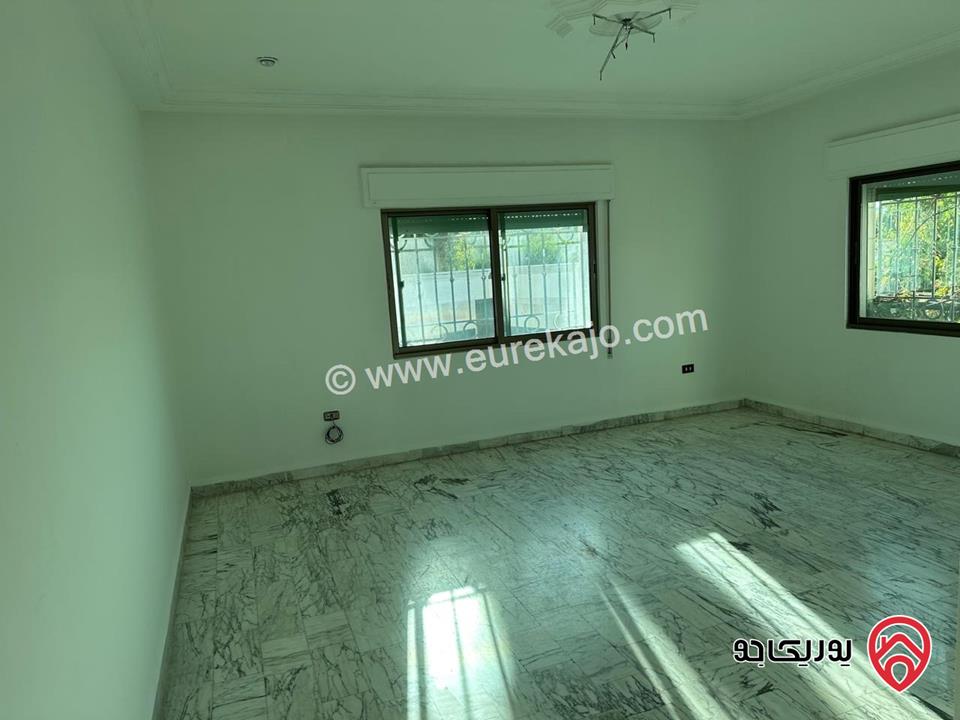 فيلا مساحة 980م على أرض 1400م للايجار في عمان - دابوق