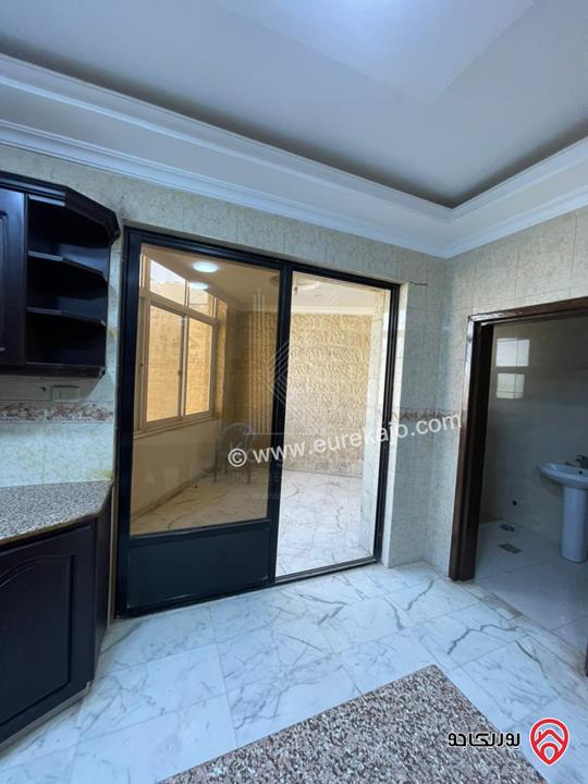 شقة طابق ثالث مساحة 279م فاخرة للبيع في عمان - الشميساني