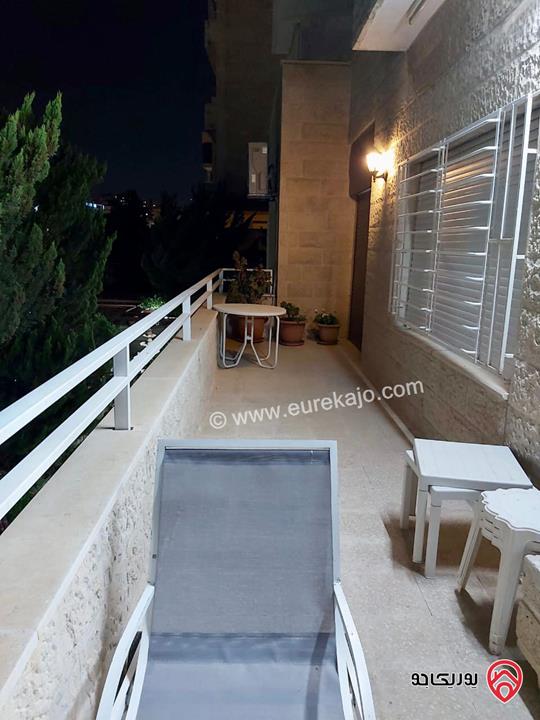 شقة طابقية شبه ارضية مساحة 287م داخلي و 85م خارجي للبيع في عمان - الشميساني 