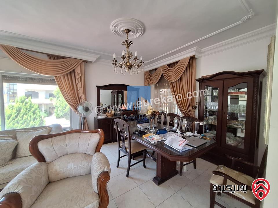 شقة طابقية طابق اول 250م للبيع في عمان - الصويفية