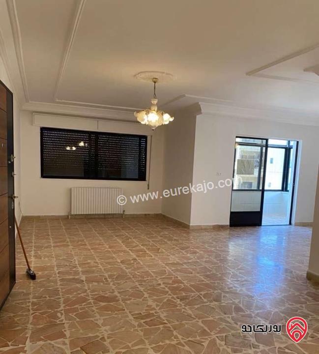 شقة فارغة طابق اول مساحة 170م للإيجار في عمان - السابع