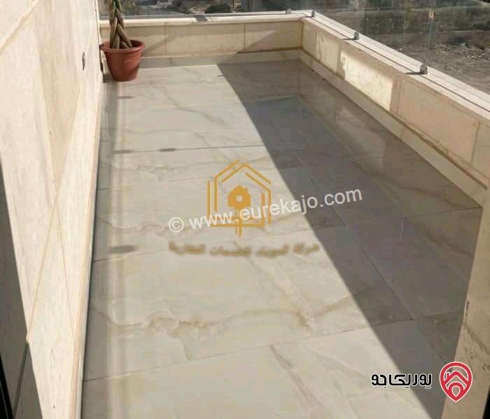 شقة دوبلكس فارغة ثالث مع روف مساحة 230م للإيجار في عمان - طريق المطار 