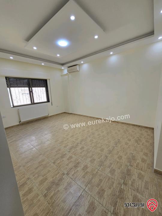 شقة للبيع في عمان - خلدا قرب الخدمات 178م طابق أول سوبر ديلوكس بسعر مميز 