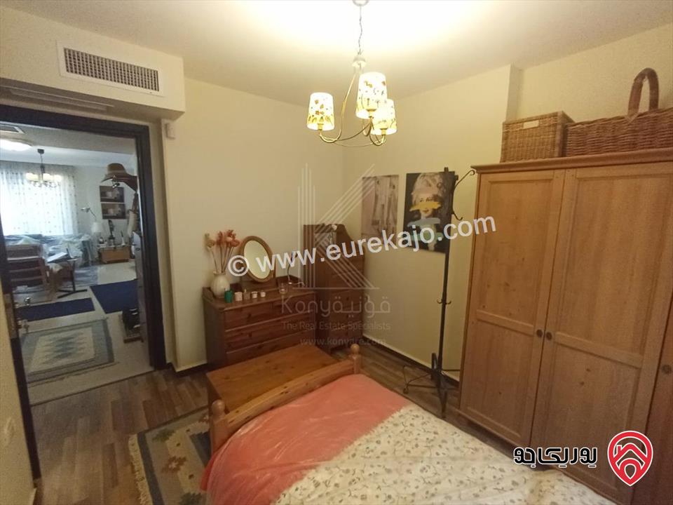 شقة فاخرة مفروشة مساحة 78م داخلي و 150م خارجي للايجار في عمان - دير غبار