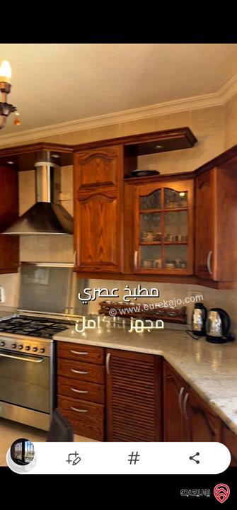 شقة مساحة 217م وروف 47م للبيع في عمان - خلدا