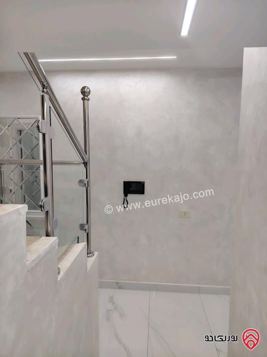 شقه سوبر ديلوكس طابق ثالث مع روف مساحة 187م للبيع في عمان - البنيات دفعة واقساط