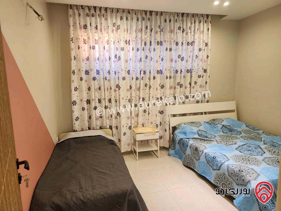 شقة طابقية ارضية مساحة 155م داخلي و 50م خارجي مفروشة جزء من فيلا للايجار في عمان - المقابلين 