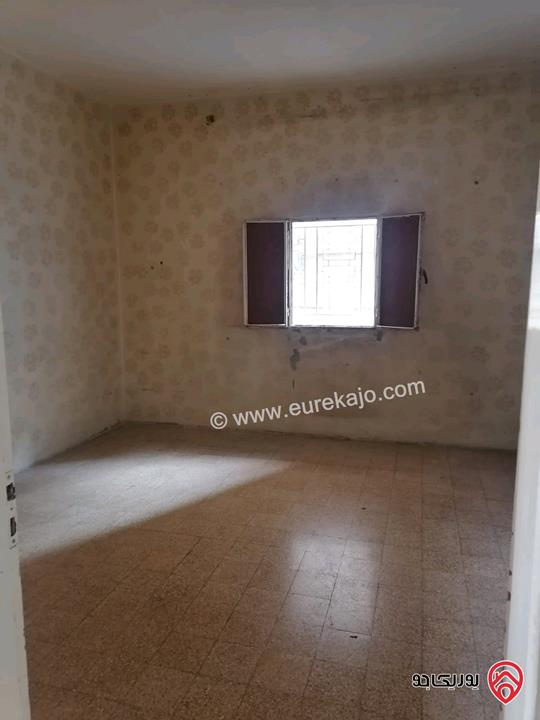 منزل طابقين مساحة 220م على أرض 320م للبيع في عمان - جبل التاج إشارات التاج والجوفة