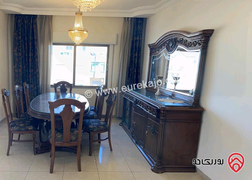 شقة فاخرة مساحة 200م طابق ثاني للبيع مفروشة في عمان - الرابية قرب السفارة الصينية 