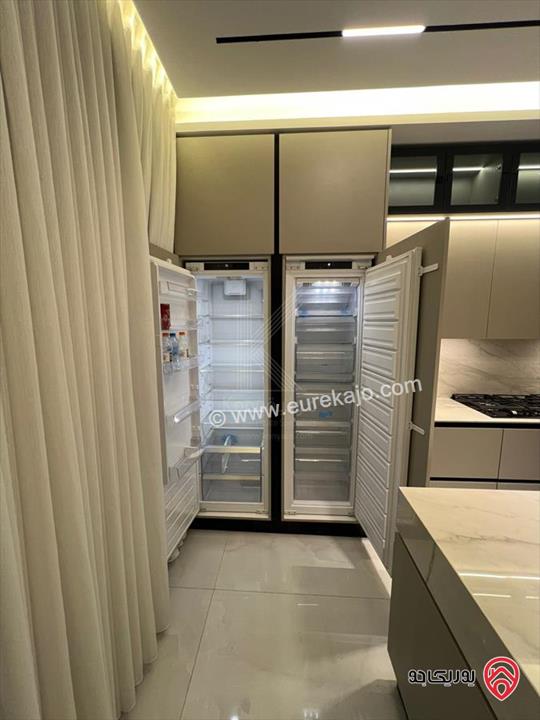 شقة فاخرة حديثة البناء مساحة 146م أرضية للبيع في عمان - البنيات