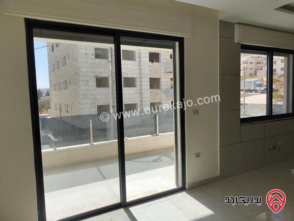 شقة فخمة طابق أول مساحة 176م للبيع في عمان - البنيات