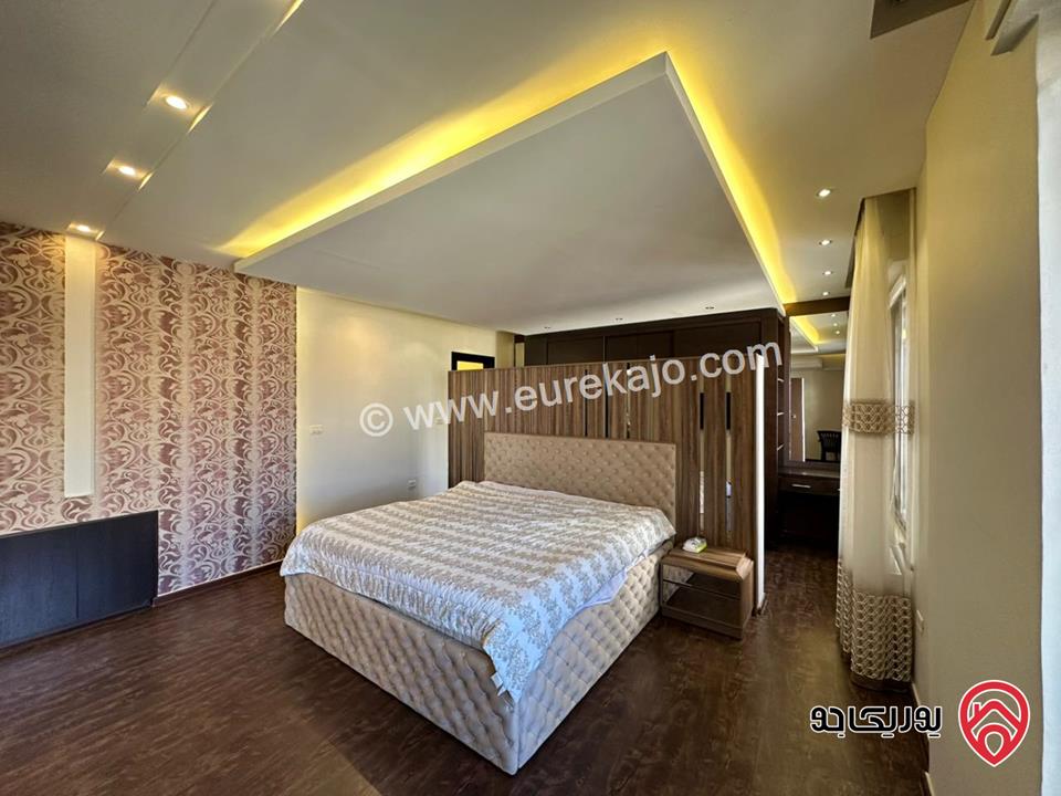 شقة طابق ثالث دوبلكس مساحة 281م للبيع في عمان - خلدا