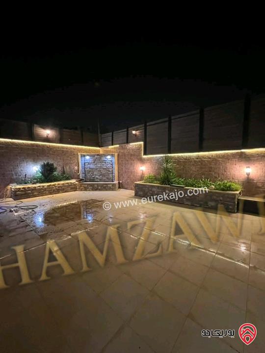 شقة سوبر ديلوكس مساحة 175م داخلي و 150م خارجي للايجار في عمان - طريق المطار 