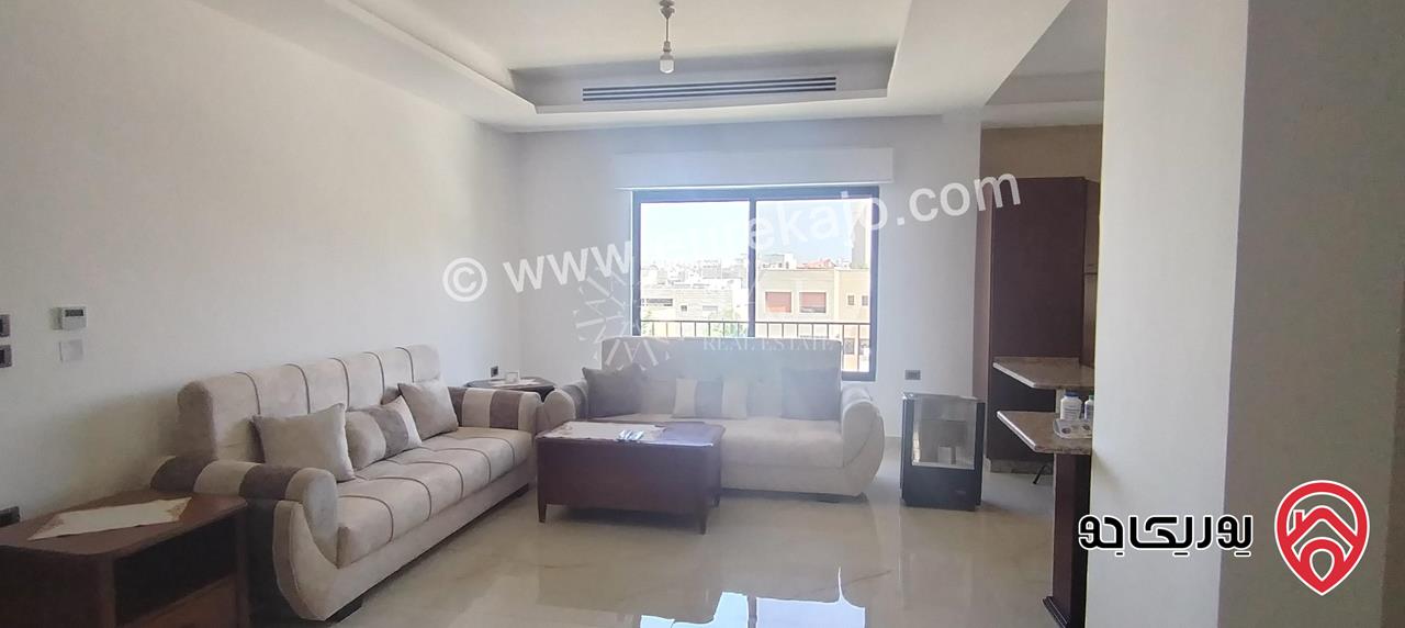 شقة مميزة طابق ثاني مساحة 236م للبيع في عمان - ام اذينة مع اطلالة رائعة