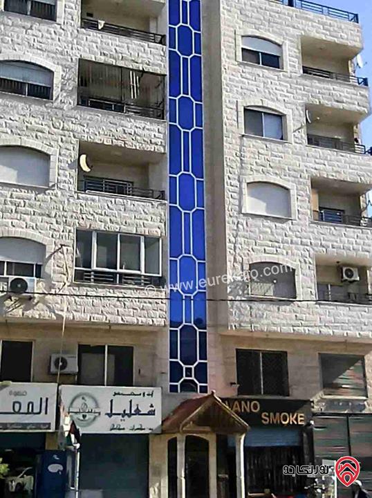شقة طابق رابع مساحة 90م للبيع في الزرقاء - جبل طارق شارع الشلال 