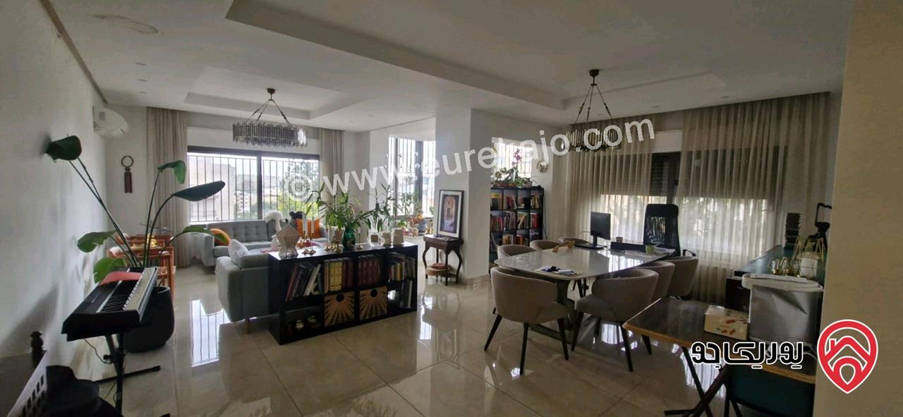 شقة طابق ثالث مساحة 207م مع مساحة 100 على السطح مش مبني للبيع في عمان - دير غبار