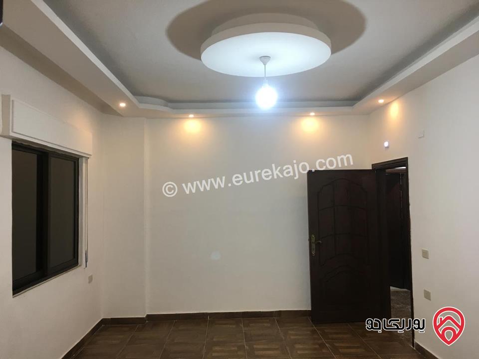 شقة طابق ثالث مساحة 160م للايجار في عمان - جبل عمان 