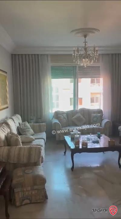 شقة مساحة 155م طابق ثالث للبيع في عمان - الرابية