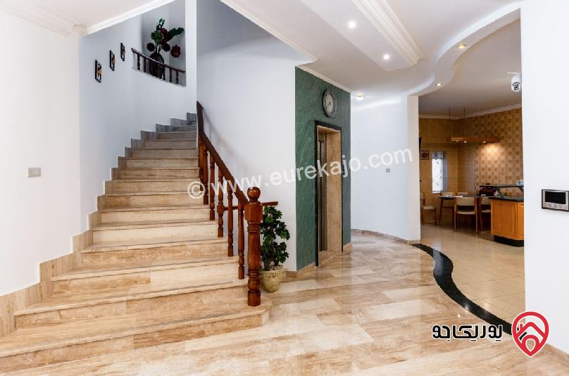 فيلا مستقلة مساحة 1028م على أرض 610م للبيع في عمان - دابوق 