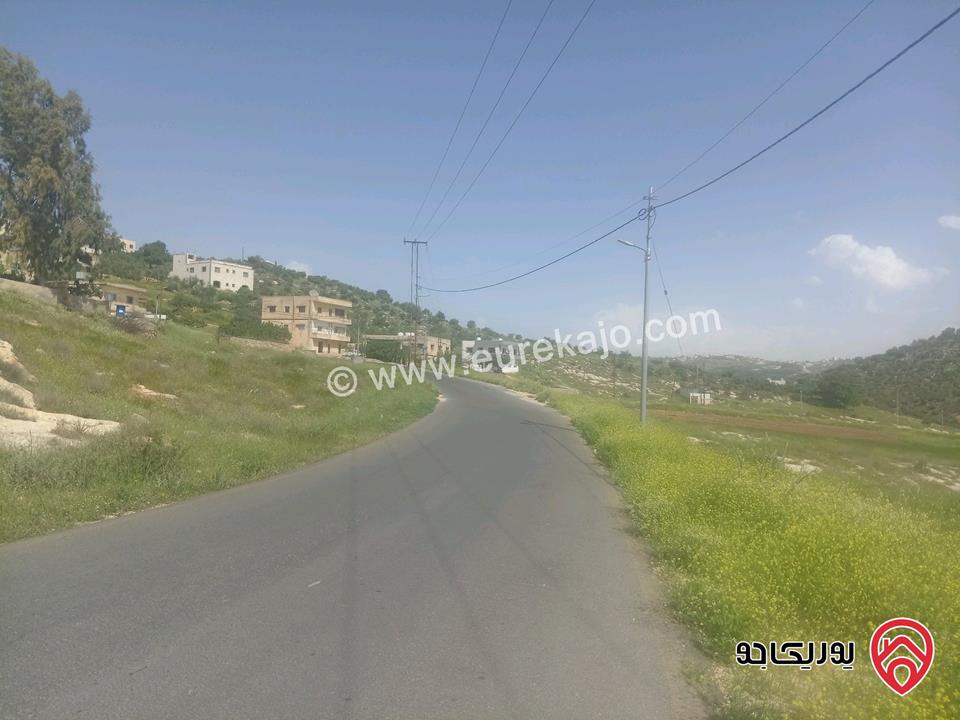 أرض مساحة 2012م للبيع في السلط الغروس سكن أخضر أطلاله جميع الخدمات واجهة كبيرة