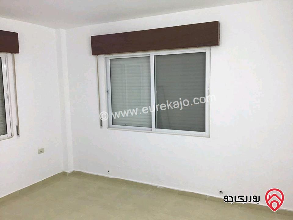 رووف طابق ثاني فني مساحة 330م للبيع في اربد - الحصن