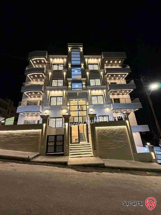 شقة ارضية فخمة مساحة 145م داخلي و 70م خارجي للبيع في عمان - الجاردنز