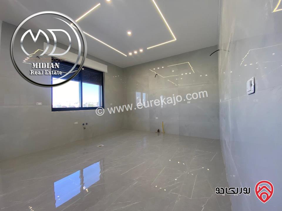 شقة فارغة للايجار في عمان - خلدا قرب الهمشري مساحة 190م طابق اول تشطيبات ديكورات عصرية فاخرة جديدة لم تسكن