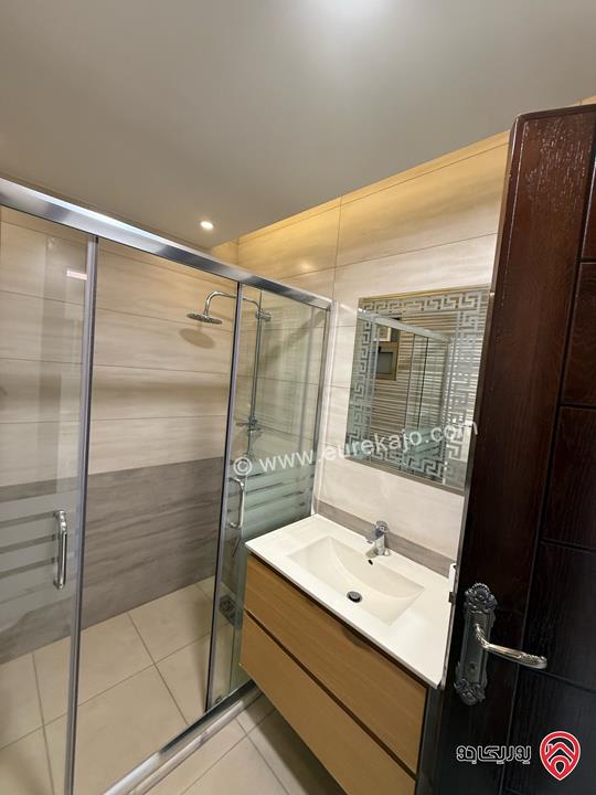 شقة طابق ثالث مساحة 200م للبيع في عمان - ربوة عبدون