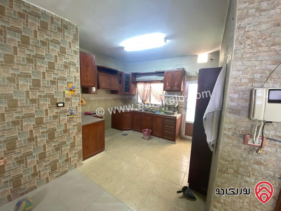 عمارة على أرض 350م للبيع في الزرقاء الجديدة