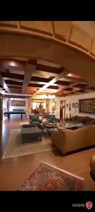 فيلا مساحة 1500م على أرض 1600م للبيع في عمان - الظهير