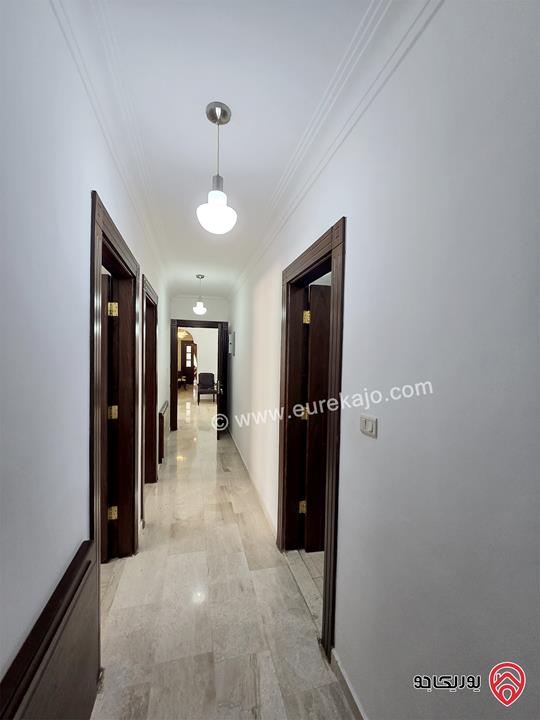 شقة مفروشة فخمة مساحة 210 متر طابق ثاني للإيجار في عمان - الرابية