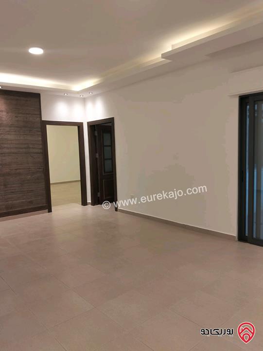 شقة فارغة طابق أول مساحة 90م للايجار في عمان - ضاحية النخيل 