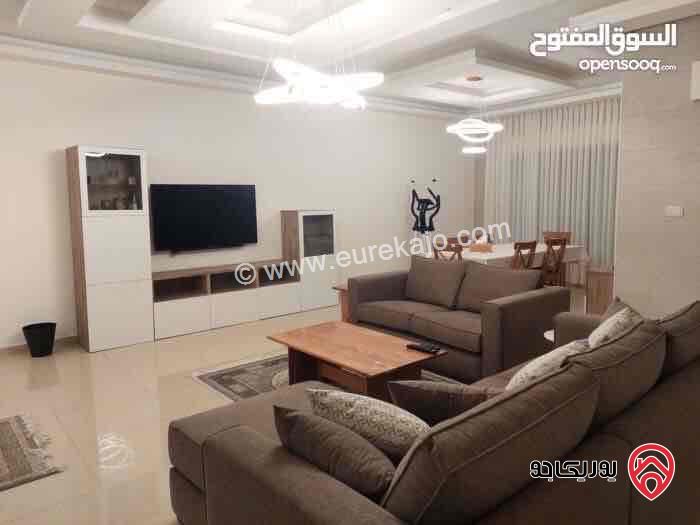 شقة مفروشة طابق أول مساحة 160م للايجار السنوي في عمان - دير غبار 