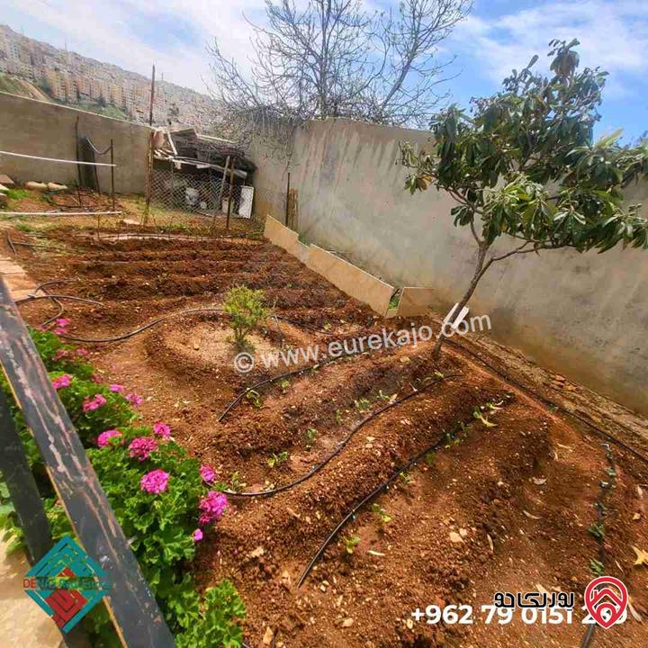 فيلا للبيع في عمان- عبدون مساحة 560م على أرض 870م