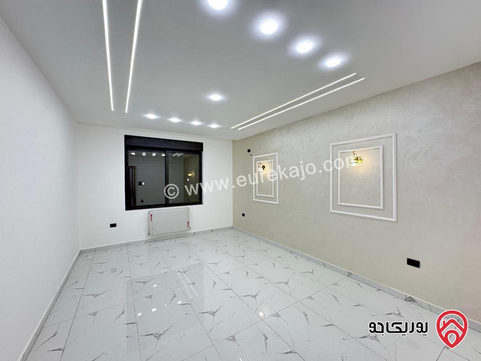 شقة طابق ارضي مساحة 160م داخلي و 50م خارجي للبيع في عمان - البنيات 