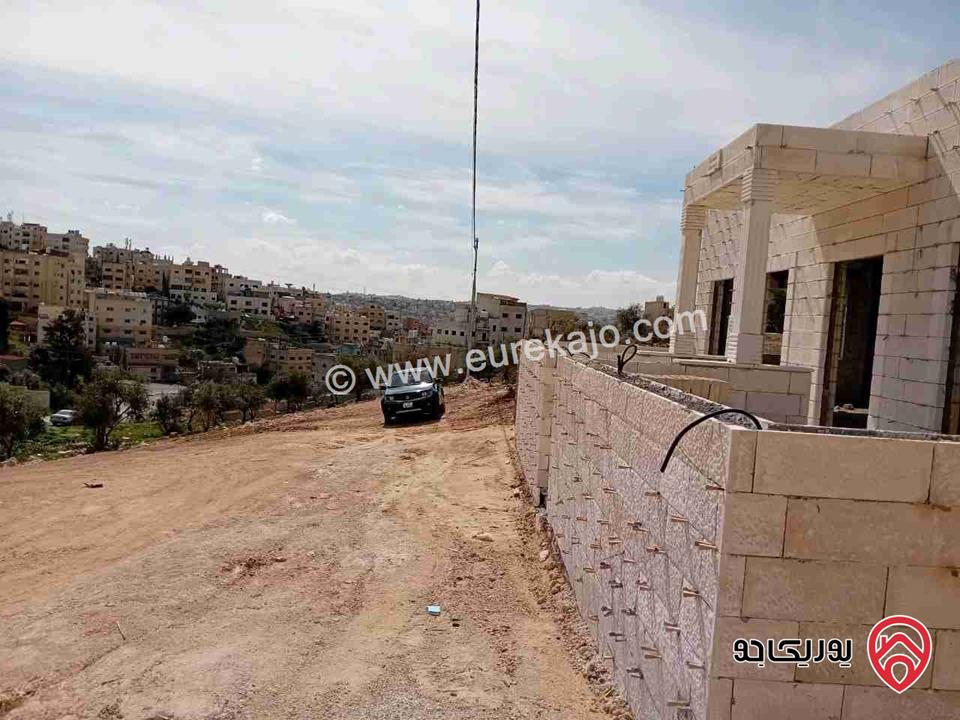 فيلا عظم مساحة 268م على أرض 513م للبيع بسعر التكلفة من المالك مباشرة بداعي السفر في عمان - طبربور 