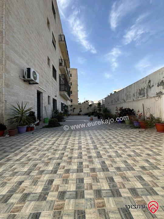 شقة أرضية مساحة 120م داخلي و 120م خارجي للبيع في عمان - مرج الحمام