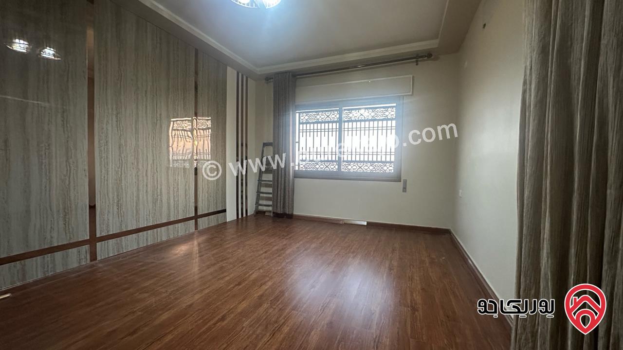 شقة مساحة 210م طابق ثالث للبيع في عمان - طبربور بجانب الجامعة العربية المفتوحة الخزنة