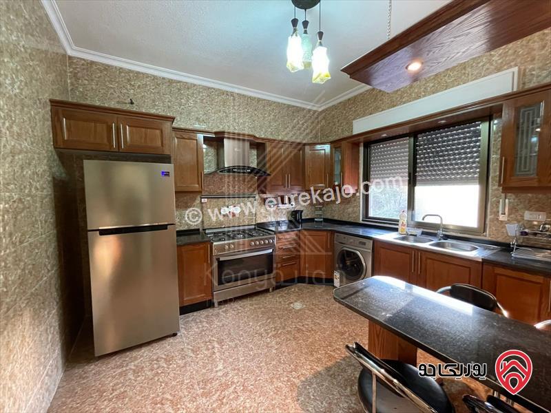 شقة استثمارية طابق أول مساحة 130م للبيع في عمان - تلاع العلي 