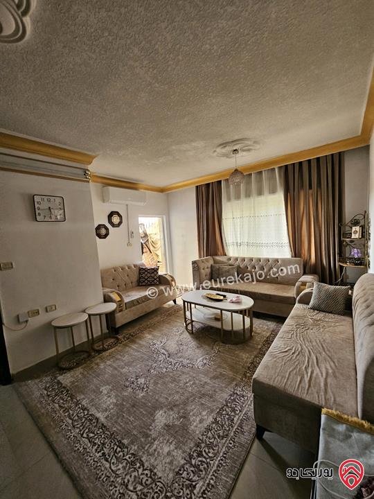 شقة طابقية مساحة 150م للبيع في عمان - ضاحية الياسمين