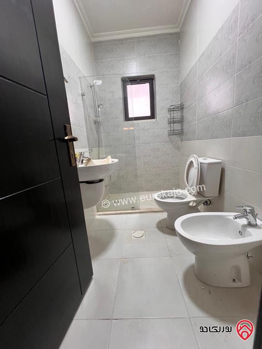 شقة طابق ثالث مساحة 160م للايجار في عمان - ام السماق 