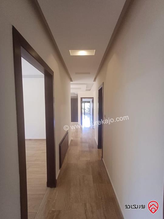 شقة فاخرة مساحة 160م طابق أول كأنها لم تسكن للايجار في عمان - أم السماق