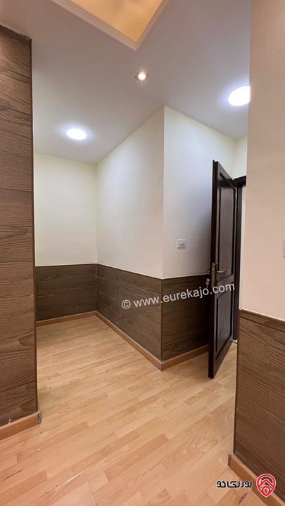 شقة فاخرة طابق أول مساحة 191م للبيع في عمان - الرابية 